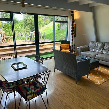 Coromandel Pohutukawa Coastal Chalets חדר תמונה