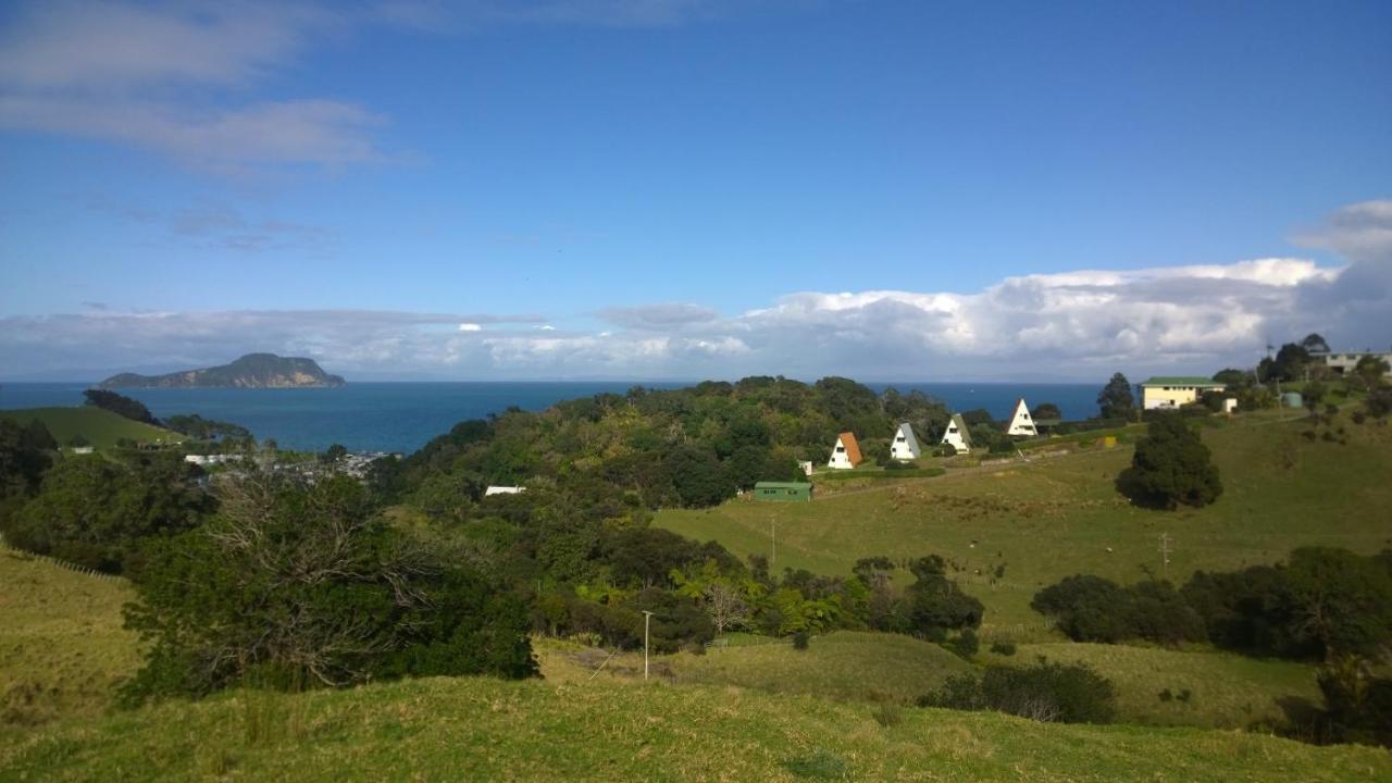 Coromandel Pohutukawa Coastal Chalets מראה חיצוני תמונה