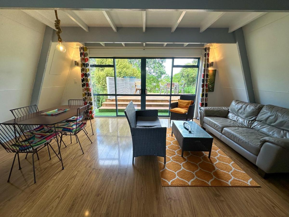 Coromandel Pohutukawa Coastal Chalets מראה חיצוני תמונה
