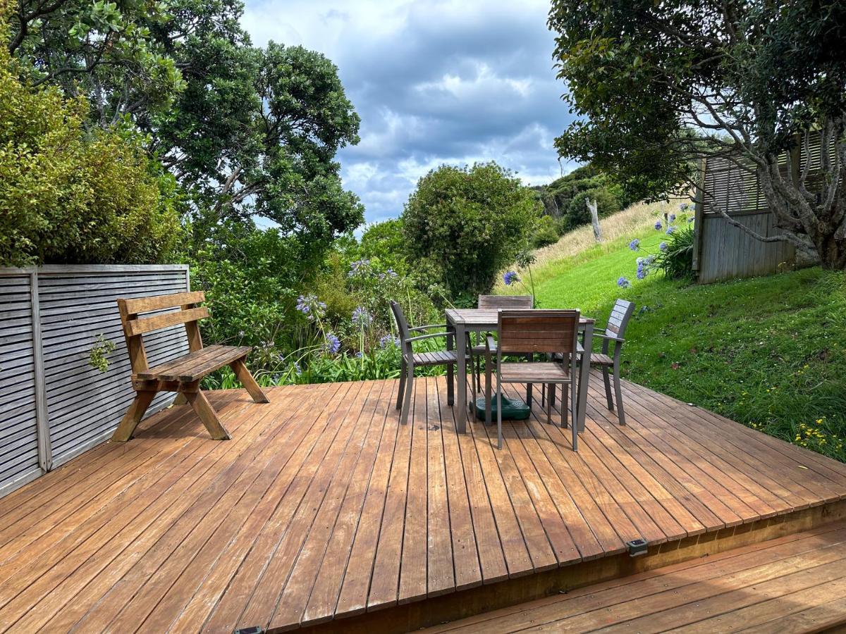 Coromandel Pohutukawa Coastal Chalets מראה חיצוני תמונה