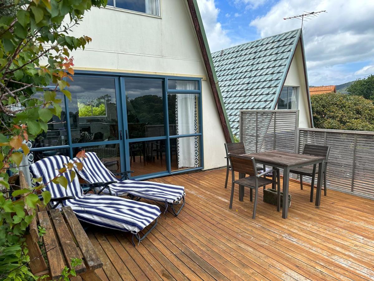 Coromandel Pohutukawa Coastal Chalets מראה חיצוני תמונה
