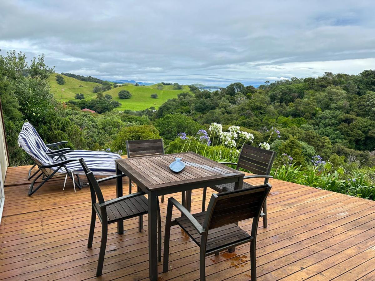 Coromandel Pohutukawa Coastal Chalets מראה חיצוני תמונה