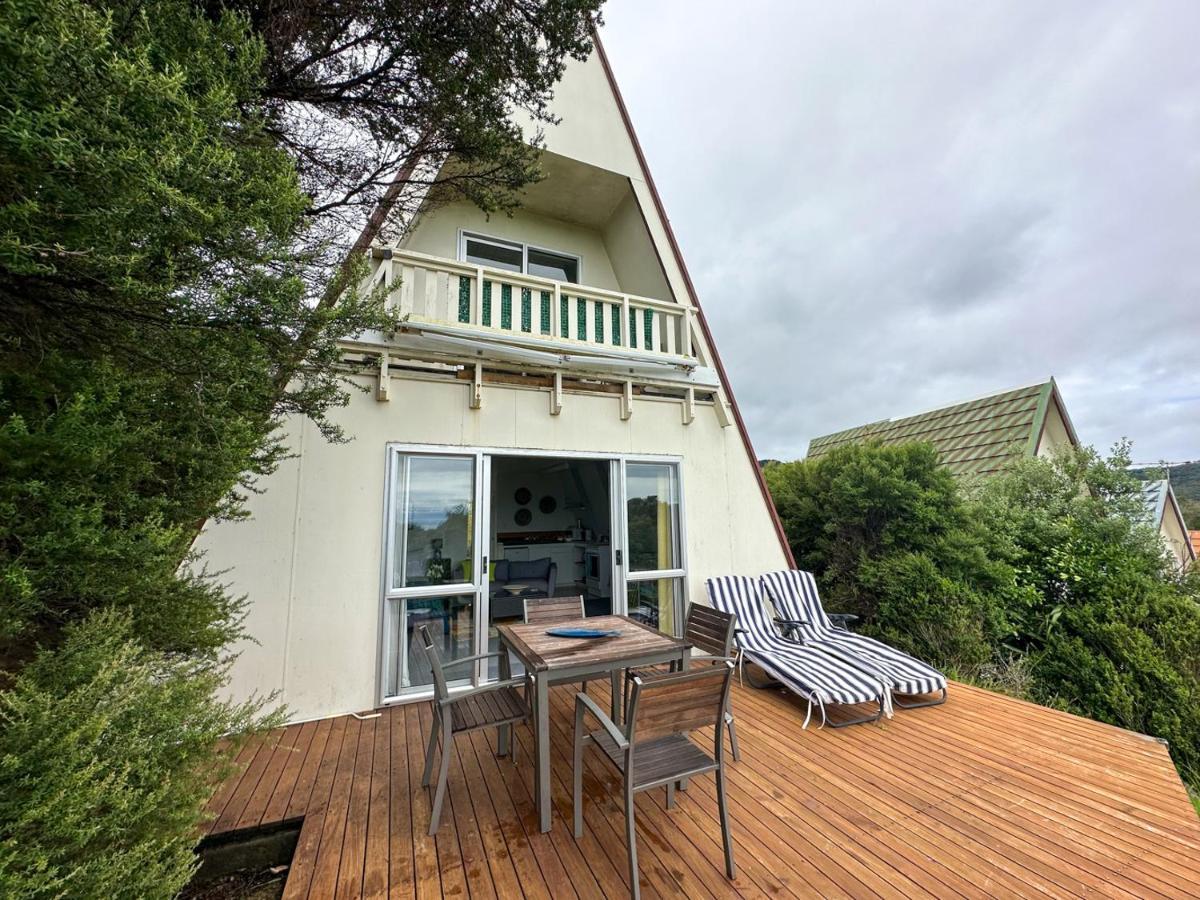 Coromandel Pohutukawa Coastal Chalets מראה חיצוני תמונה