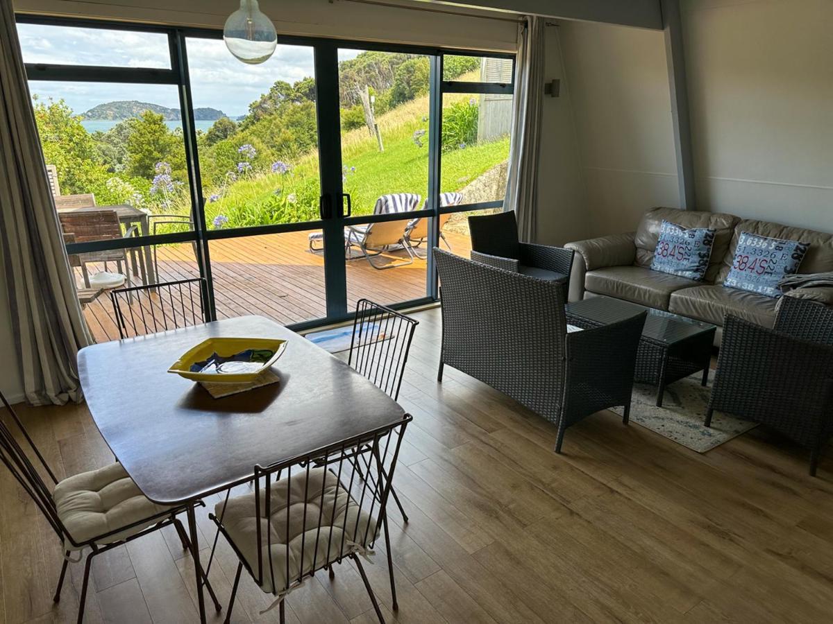 Coromandel Pohutukawa Coastal Chalets מראה חיצוני תמונה