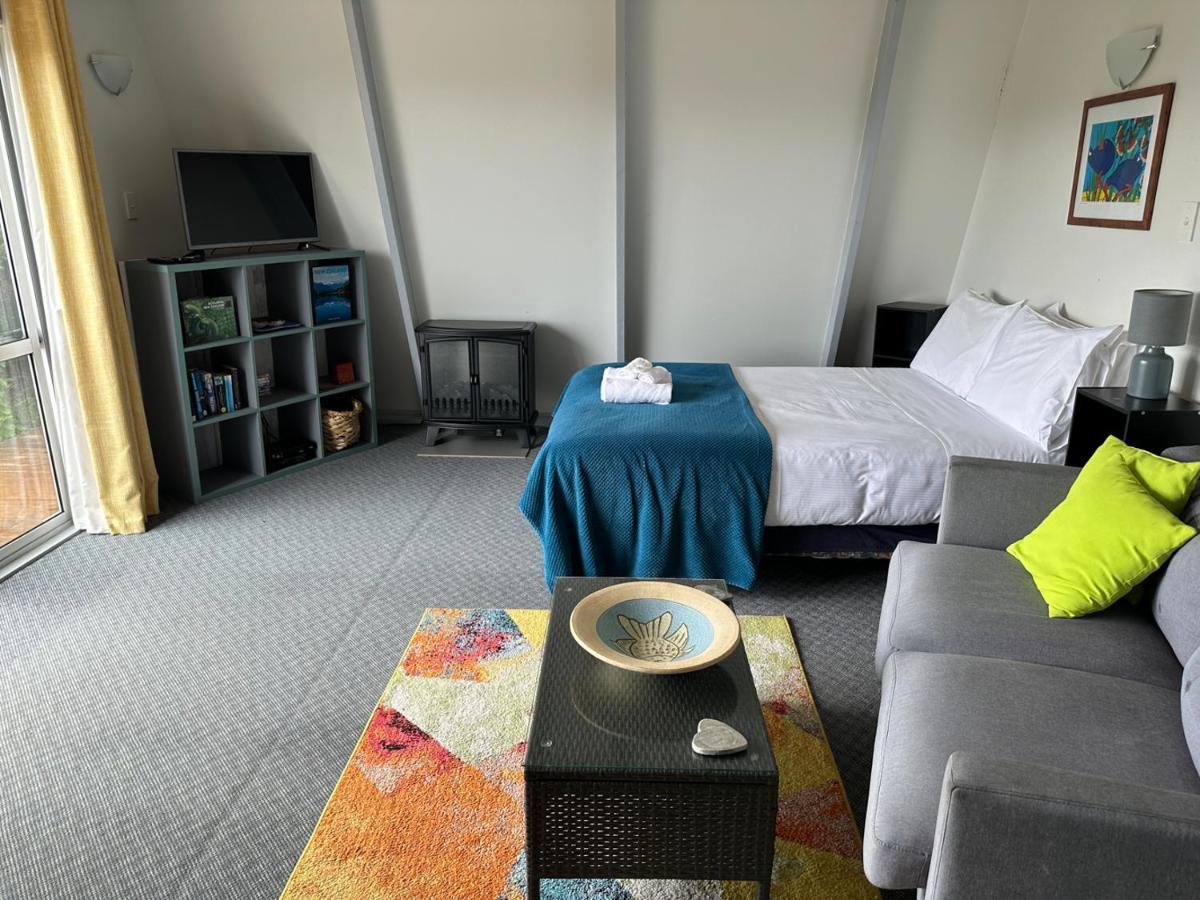 Coromandel Pohutukawa Coastal Chalets מראה חיצוני תמונה