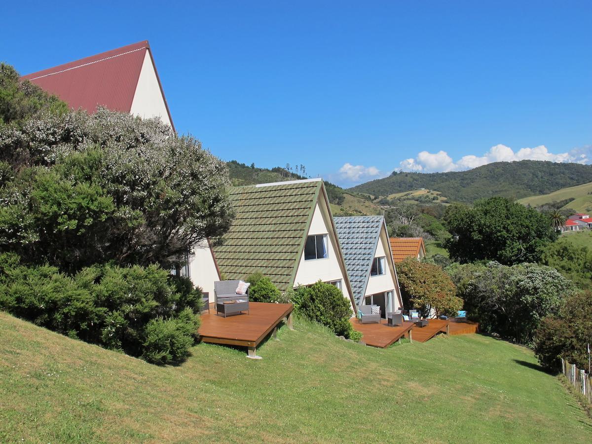 Coromandel Pohutukawa Coastal Chalets מראה חיצוני תמונה