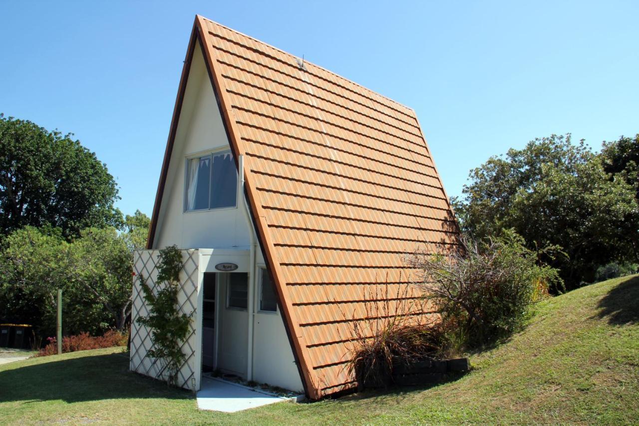 Coromandel Pohutukawa Coastal Chalets מראה חיצוני תמונה